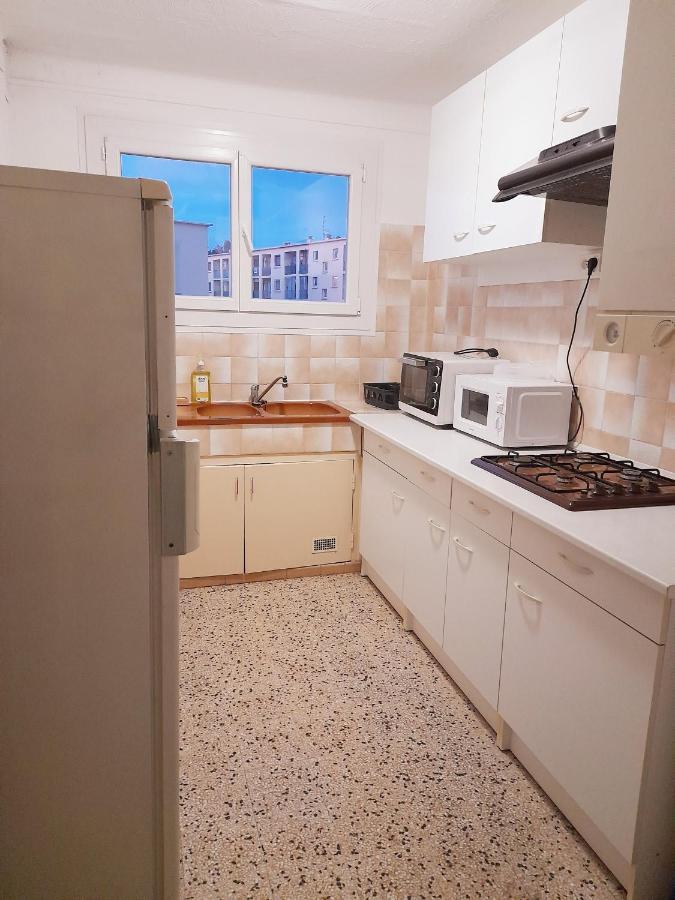 Appartement F3 Avec Balcon Perpignan Exterior foto
